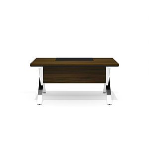 Стол руководителя с траверсом на металлическом каркасе