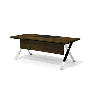 Стол руководителя с траверсом на металлическом каркасе