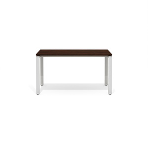 Стол прямой на металлокаркасе