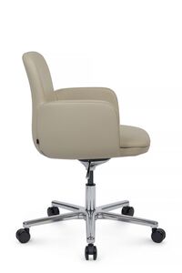 Кресло для персонала Charm