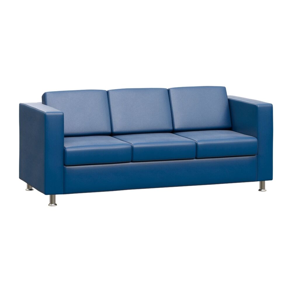 Диван трехместный