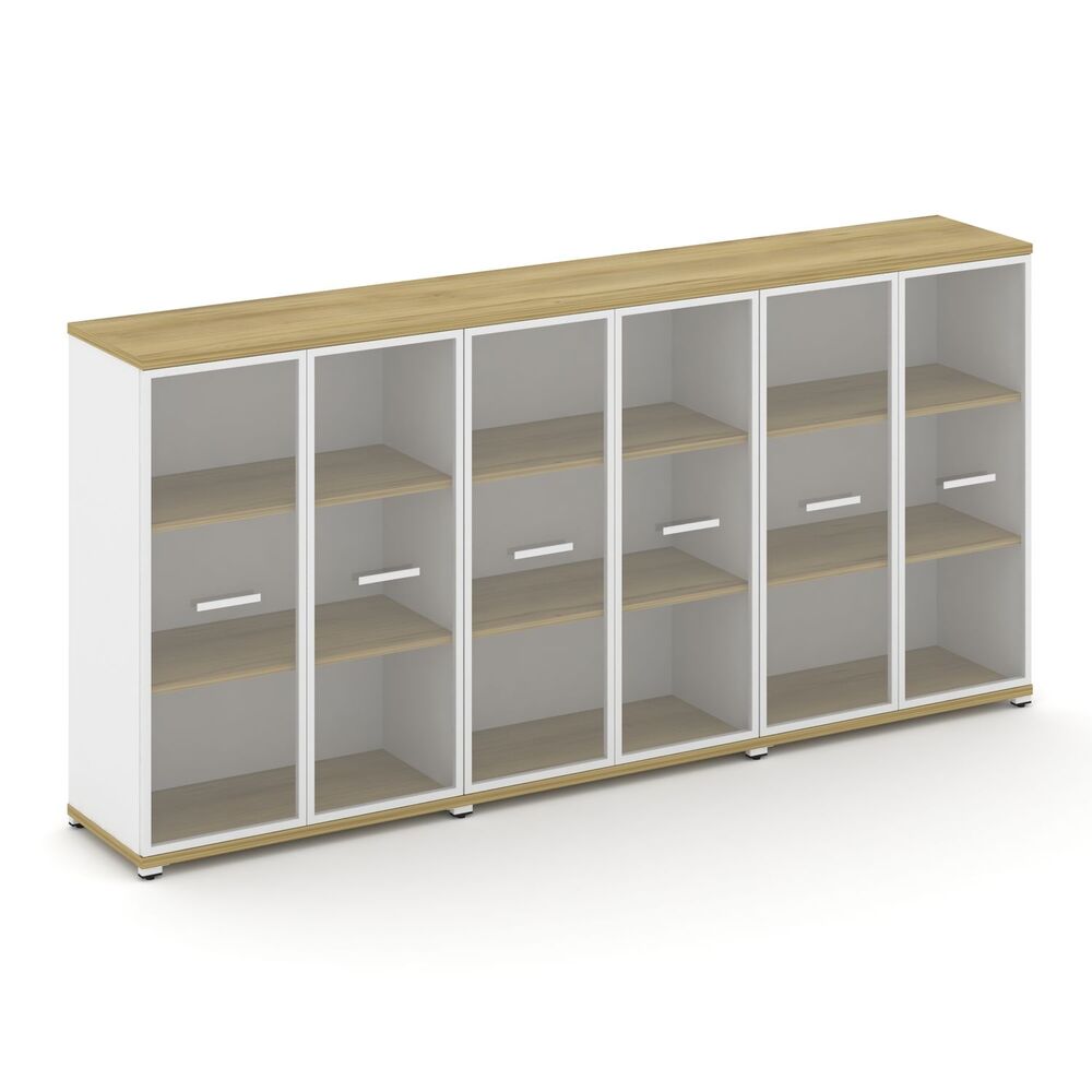 Шкаф три широкие секции, 3 ниши