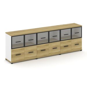 Шкаф три широкие секции, 2 ниши