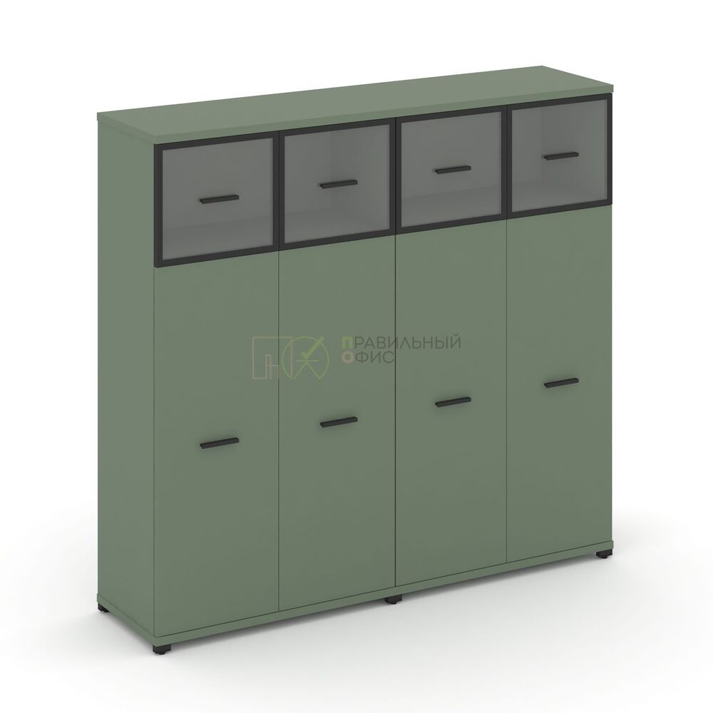 Шкаф две широкие секции, 4 ниши