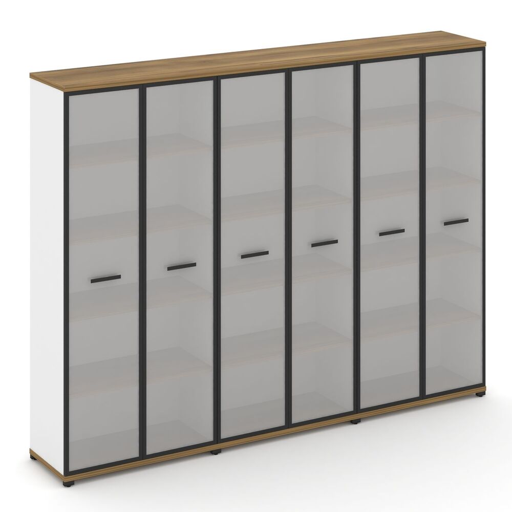 Шкаф три широкие секции, 5 ниш