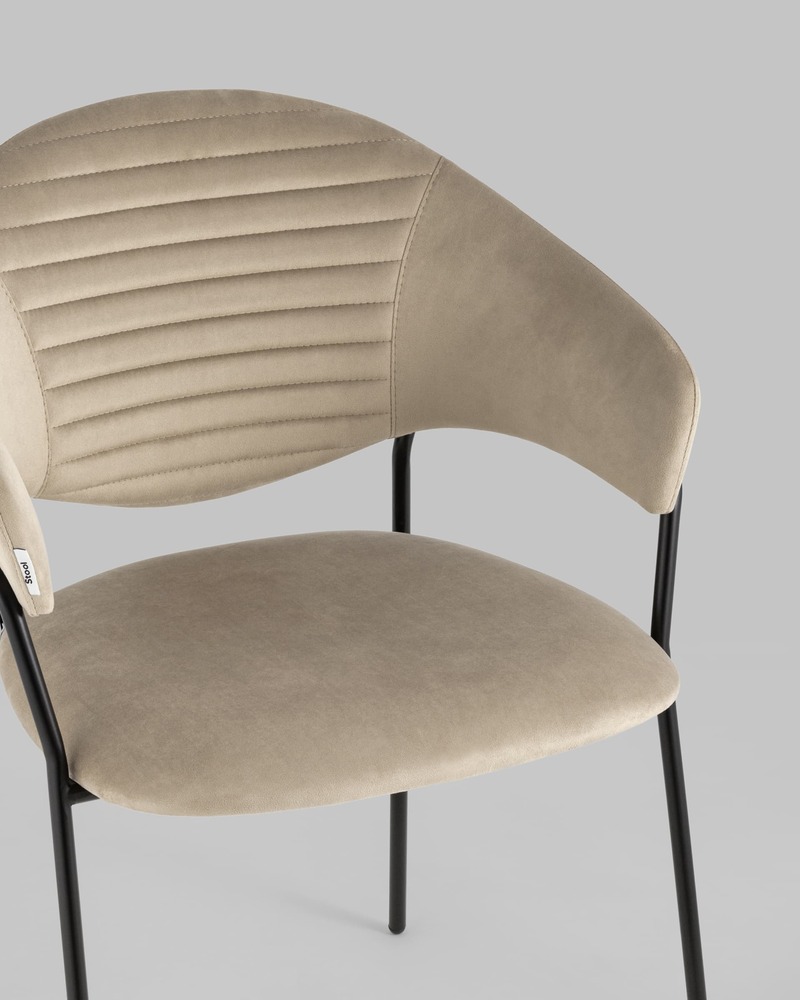 Комплект из двух стульев