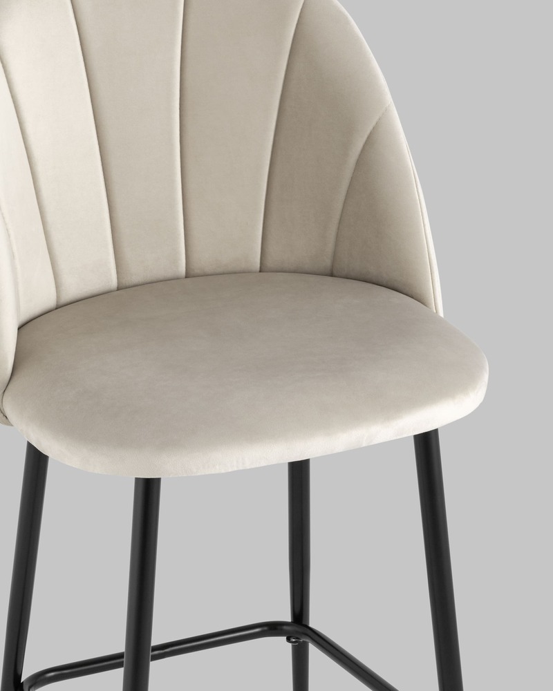 Стул полубарный