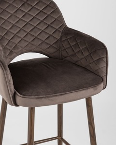 Стул полубарный