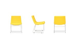 Кресло с низкой спинкой на полозьях, без подлокотников