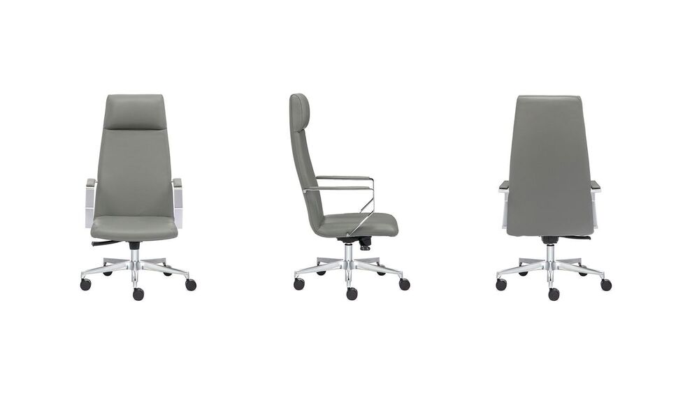 Кресло с высокой спинкой на крестовине