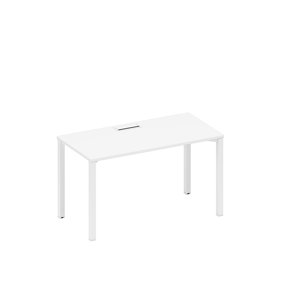 Стол письменный на металлокаркасе, столешница с заглушкой